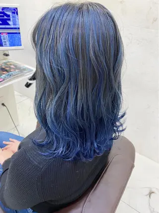 セミロング カラー shanti 渡辺新也✂️のヘアスタイル