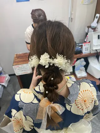 セミロング ヘアアレンジ 籾木 美優のヘアスタイル