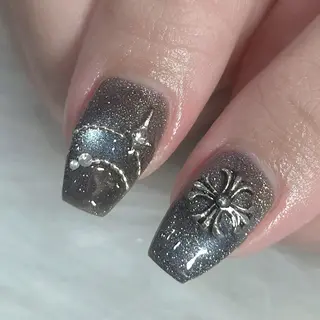 ネイル LAVISH nanamiのネイルデザイン