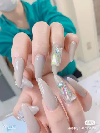 ネイル 菲菲ネイルサロン所属・FF フィフィネイルサロンのネイルデザイン