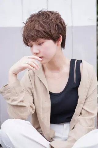 ショート カラー ヘアアレンジ ミニボブ/ブリーチ 🌈MISATOのヘアスタイル