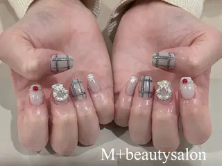 ネイル M+  Beauty Salonのネイルデザイン