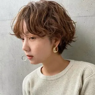 ショート パーマ 🫧もも🫧 ／メンズ〜レディースのヘアスタイル