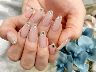 ネイル nailsalon Mirrorのネイルデザイン