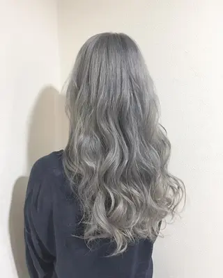 ロング ヤマグチ ヒカルのヘアスタイル