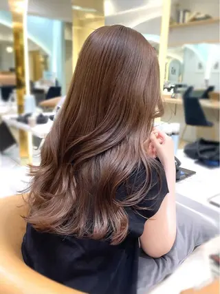 ロング カラー 🐈‍⬛rizu🎀 縮毛矯正、艶カラーのヘアスタイル