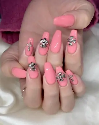 ネイル マツエク・マツパ アイブロウ Nail&eye Belire 新宿のネイルデザイン