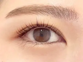 マツエク・マツパ Honey&Miel 🩶🎀AYANAのマツエク・マツパデザイン