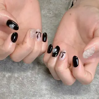 ネイル haleyume所属・shino🌟 痛ネイルのネイルデザイン