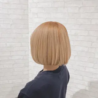 ショート カラー ベレーザ渋谷所属・🦋ハイトーン・髪質 改善🦋成嶋 朋希のヘアスタイル