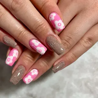 ネイル REBEST Tommyのネイルデザイン