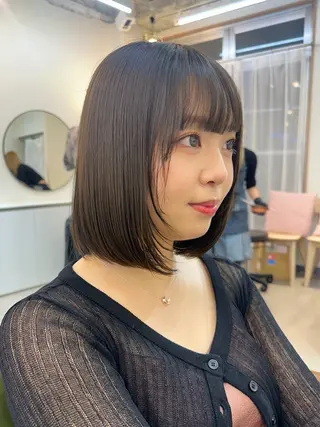 ショート カラー レイヤー/顔周り /いいぬまみかのヘアスタイル