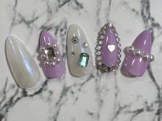 ネイル ❤️💛🩵京橋 痛ネイル⭐️3Dのネイルデザイン