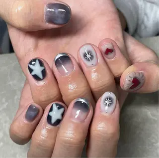 ネイル LAVISH nanamiのネイルデザイン