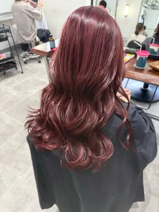 ロング 篠崎 佑季のヘアスタイル