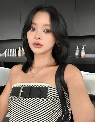 ミディアム カラー ヘアアレンジ yoko/レイヤー /小顔ボブ/艶カラーのヘアスタイル