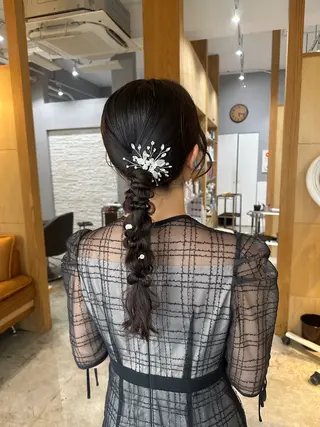 ミディアム miloc MOMOKAのヘアスタイル