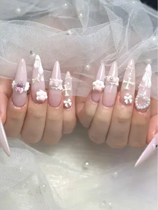 ネイル 山崎 成美のネイルデザイン