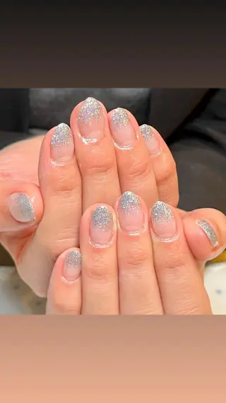 ショート カラー ネイル ネイルサロン　リリーブランシュ所属・森 瑞紀のネイルデザイン