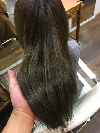 ロング Brooch ブローチのヘアスタイル