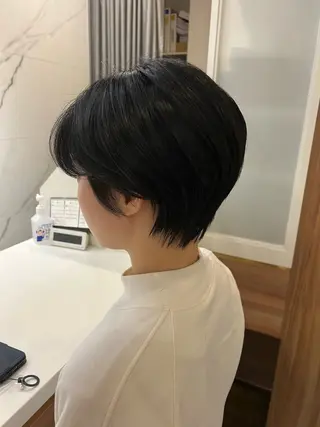 ショート 村中 逸紀のヘアスタイル