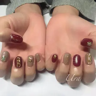 ネイル UrakoNail 《nail》のネイルデザイン