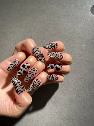 ネイル I-nailロング /ワンホン/キラキラのネイルデザイン