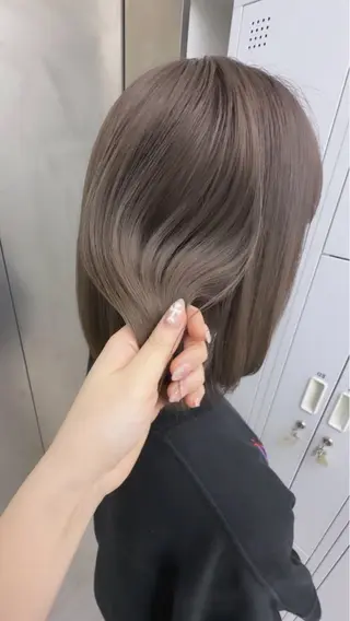 ミディアム AISA viewNAGOYAのヘアスタイル