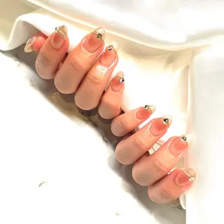 ネイル bea  merci所属・beamerci🌼 SHIORIのネイルデザイン