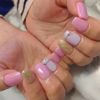 ネイル ジェヌインネイル 河内のネイルデザイン