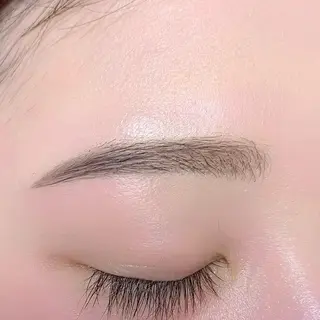 アイブロウ 市川 優菜のマツエク・マツパデザイン