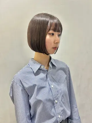 ショート 🐝 朝ラク・扱いや すいボブ／専門🐝のヘアスタイル