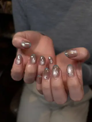 ネイル Manon tomiのネイルデザイン