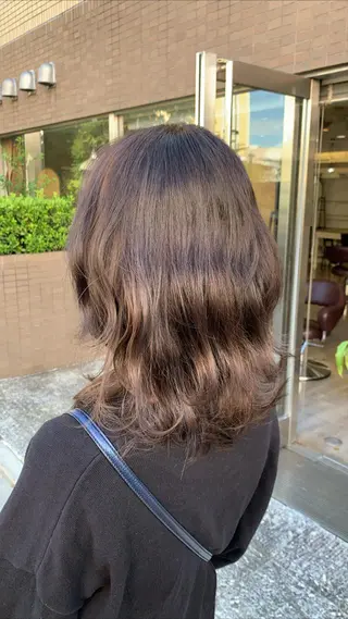 ロング カラー 🌈re-room EIKI🇰🇷のヘアスタイル