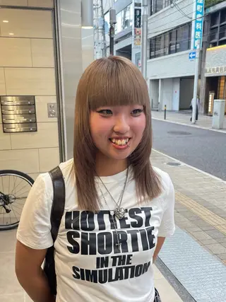 ミディアム カラー ひなの/透明感 カラー/レイヤーのヘアスタイル