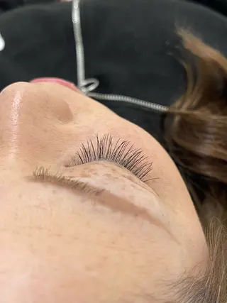 マツエク・マツパ Lua eye beauty 和泉府中店所属・川嵜 紗久良の眉毛・アイブロウイメージ