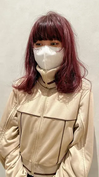 ミディアム カラー 安田 朱由のヘアスタイル