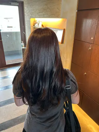 ロング レイヤー/透明感カラ ー/茅ヶ崎/momiのヘアスタイル