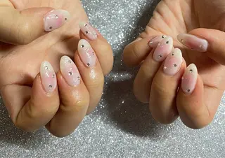 ネイル VIERU 🌈🎀💖のネイルデザイン