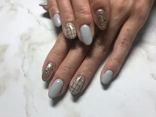 セミロング サロンku'u所属・salon kuuのネイルデザイン