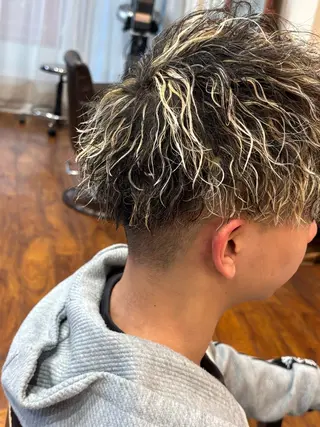 ショート カラー パーマ メンズ おしゃれ泥棒 石原メンズ特化美容師のヘアスタイル