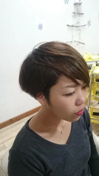 ショート Snaly カラー特化ページのヘアスタイル