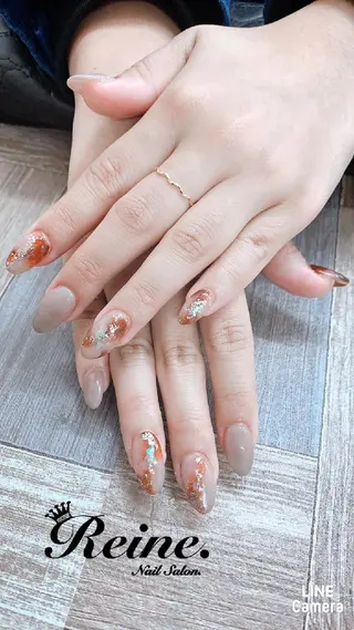 ネイル Nailsalon Reine所属・玉栄 伶奈のネイルデザイン