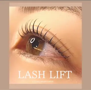 マツエク・マツパ eyelash salon LOHAS所属・深田 佳世のマツエク・マツパデザイン