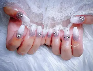 ネイル She   Nail所属・ISA_ BELLAのネイルデザイン