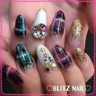 ネイル BLITZ Nail 岩田💅🏻✨のネイルデザイン