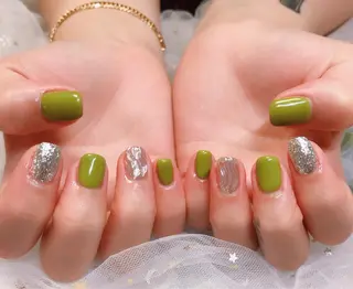 カラー ネイル Q Free nailsのネイルデザイン