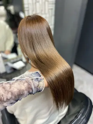 ロング 瀧下 唯のヘアスタイル
