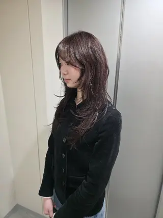 カラー セミロング OMA　 カタギシのヘアスタイル