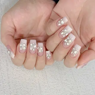 ネイル Iris  Nail所属・akige akigeのネイルデザイン